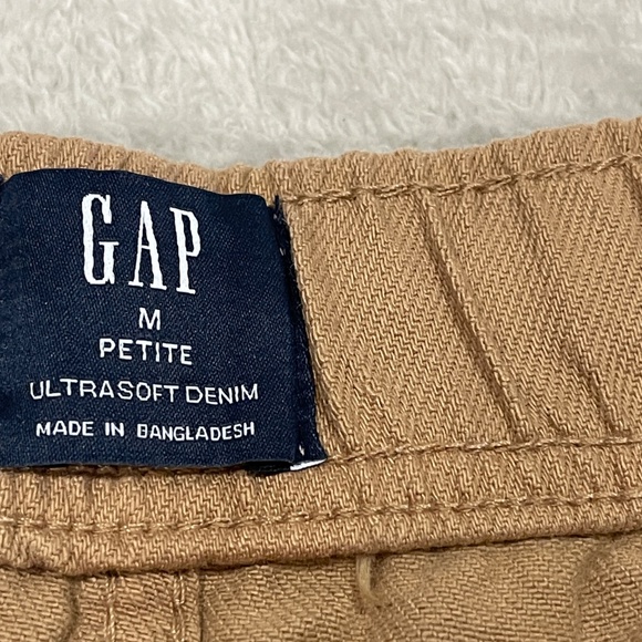 NEW Gap Mid Rise UltraSoft Jeans Size Medium (Petite) - Picture 8 of 14